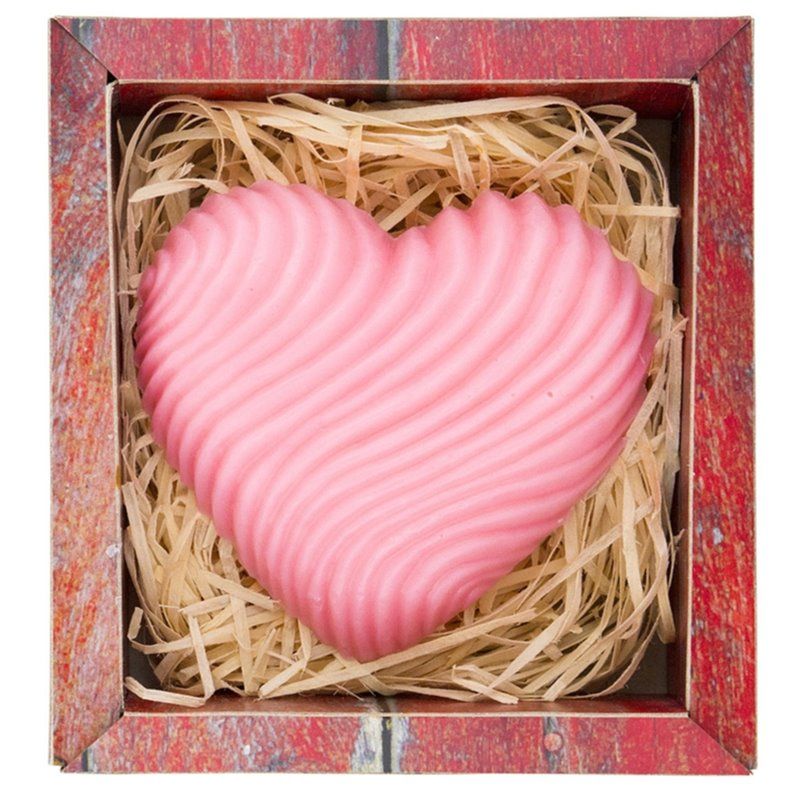 Bohemia Gifts & Cosmetics Handmade Heart käsintehty saippua sisältää glyseriiniä 90 g