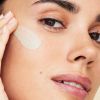 bareMinerals Redness Reducing Prime Time Primer 20ml thumbnail 3