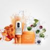 Clinique Superdefense™ SPF 25 Fatigue + 1st Signs Of Age Multi-Correcting Cream ensimmäisiä ikääntymisen merkkejä häivyttävä voide kuivalle ja sekaiho thumbnail 7