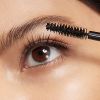 Estée Lauder Turbo Lash Mascara volyymia antava, taivuttava ja erotteleva ripsiväri sävy Black 3 ml thumbnail 4