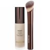 Hourglass Soft Glow Foundation and Soft Glow Foundation Brush Bundle 30ml (Various Shades) thumbnail 1